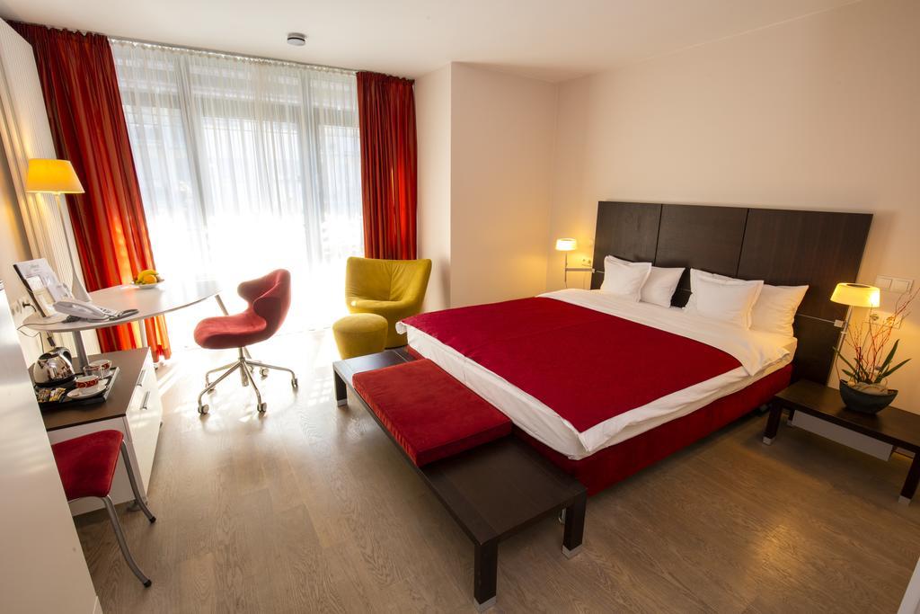 Design Hotel Zollamt Kaiserslautern Bagian luar foto